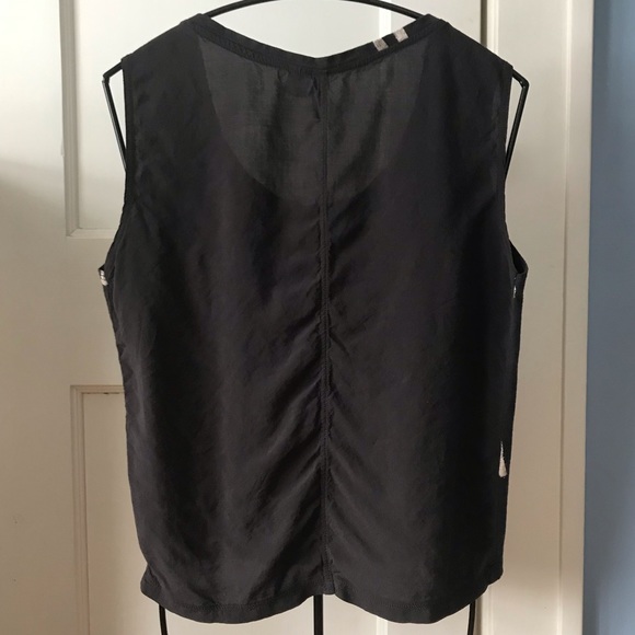 H&M Divided Letter Print Sleeveless Top - Picture 5 of 7